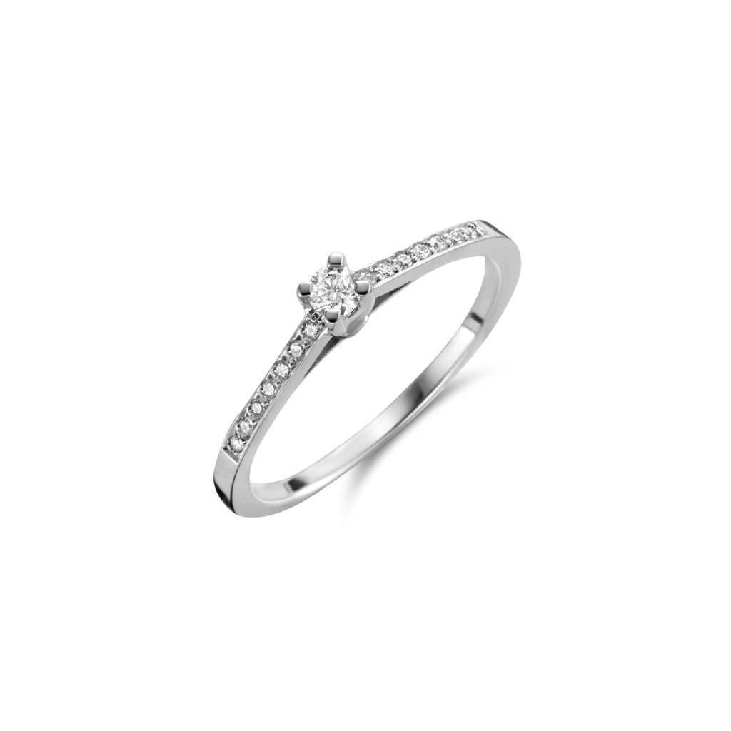 Solitaire white gold