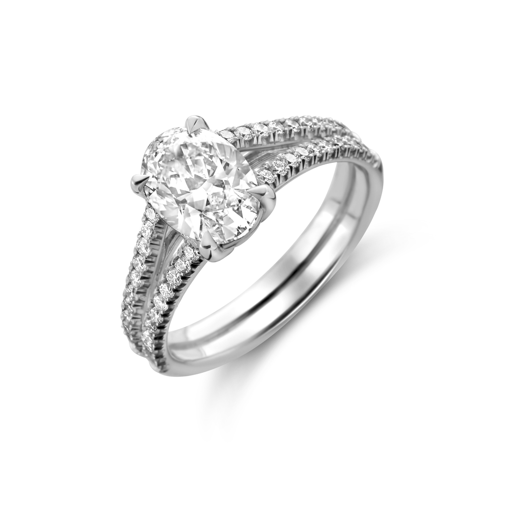 Solitaire white gold oval