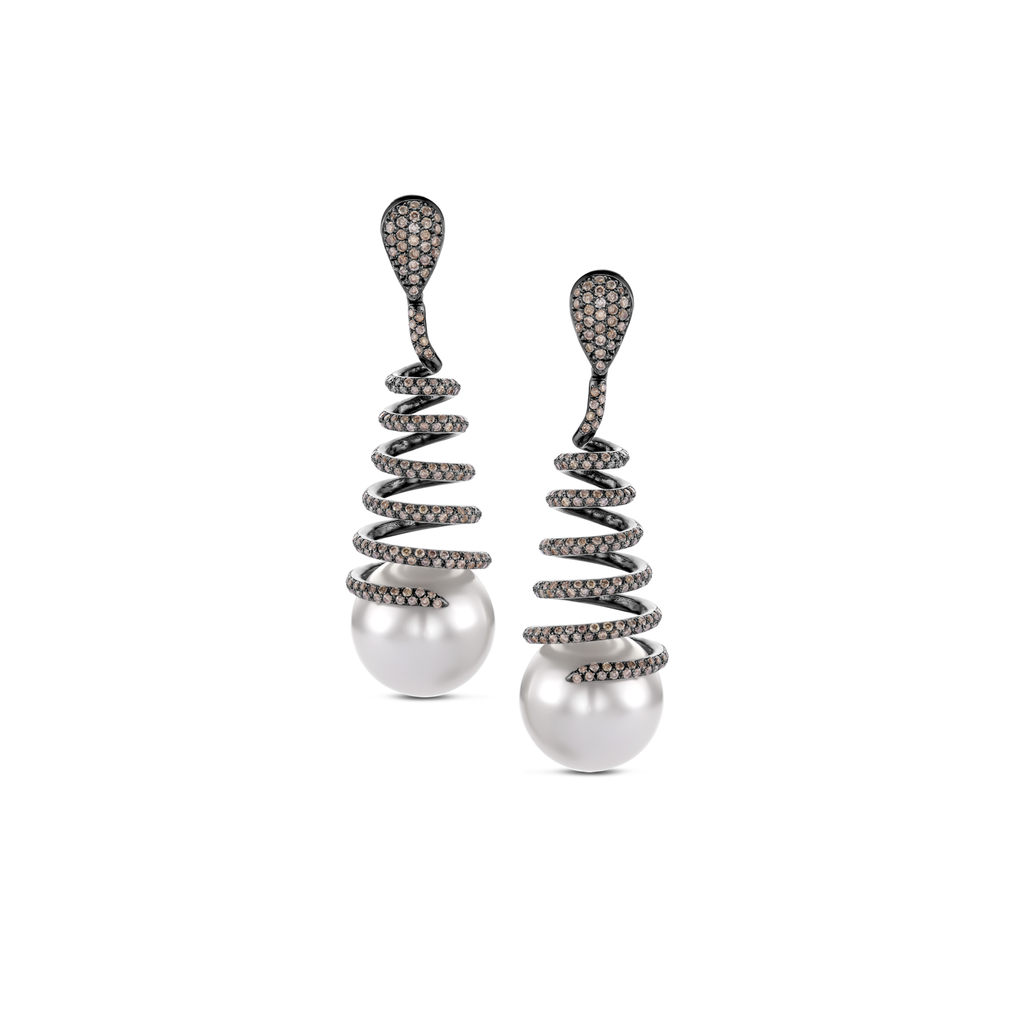 earring with pearl and cognac diamonds