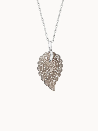  Tamara Comolli - INDIA Leaf pendant small Grey Chalcedony